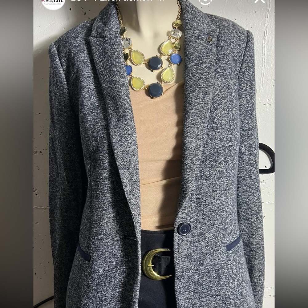 Navy Tommy Hilfiger Blazer size 6 - Picture 2 of 2